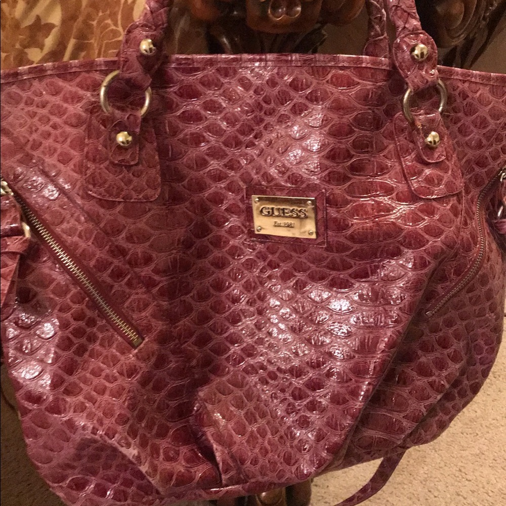 Cute purple guess tote purse. Sold sold